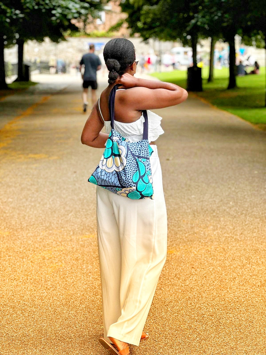 Perfect tote bag for the summer season.